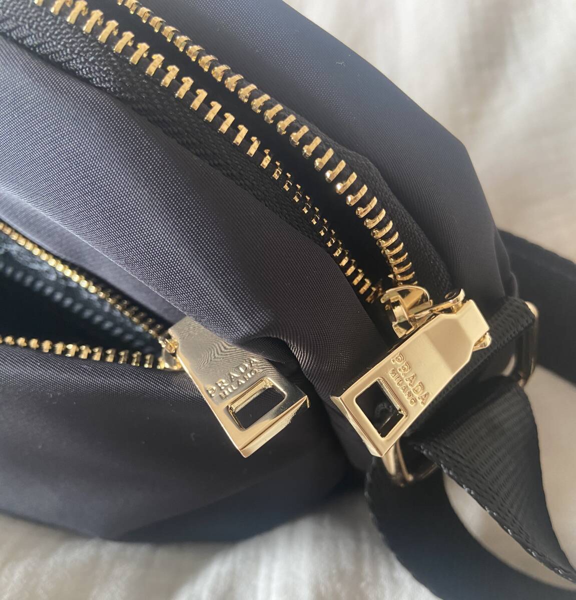 Y238】 PRADA プラダ ノベルティ ナイロンショルダーバッグ Black/Gold