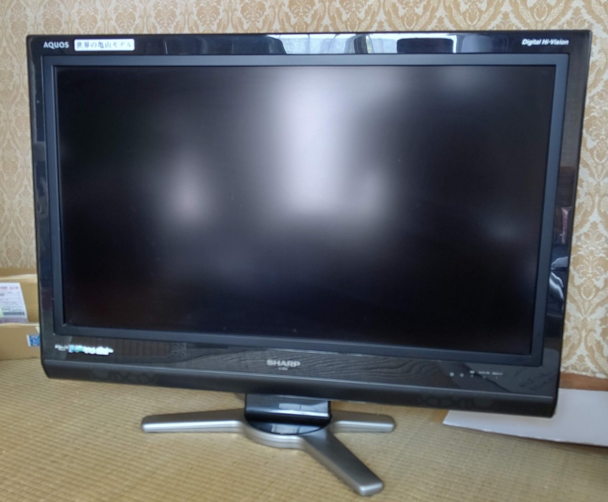 SHARP 液晶テレビ 世界の亀山モデル AQUOS 32インチ｜Yahoo!フリマ（旧