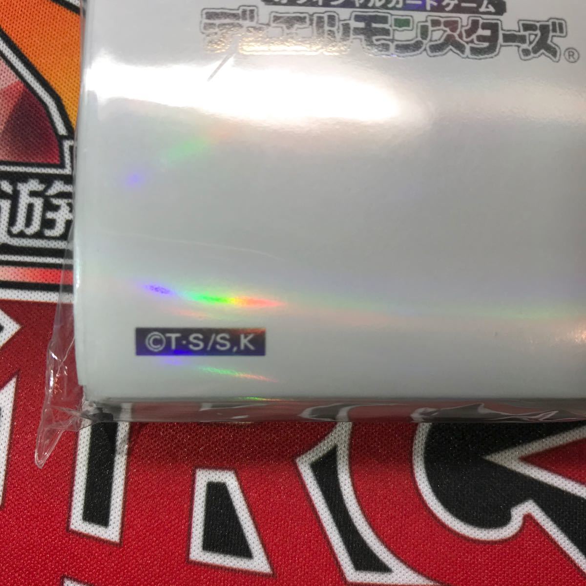 特価】遊戯王 閃光の波動 初期ロゴ ホワイト 白 スリーブ 未開封 絶版