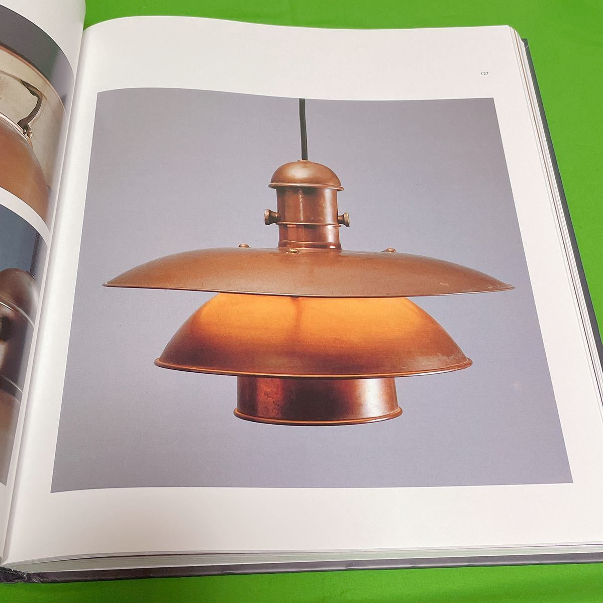 Yahoo!オークション - 美品 洋書 「Light Years Ahead 」ポール・ヘニ