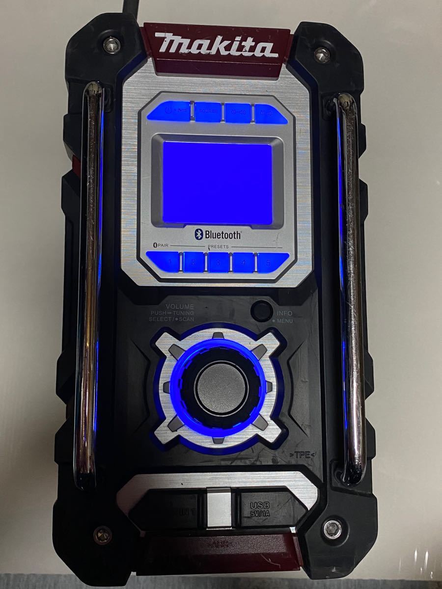 マキタ 充電式ラジオ MR108 Bluetooth オーセンティクレッド 限定色