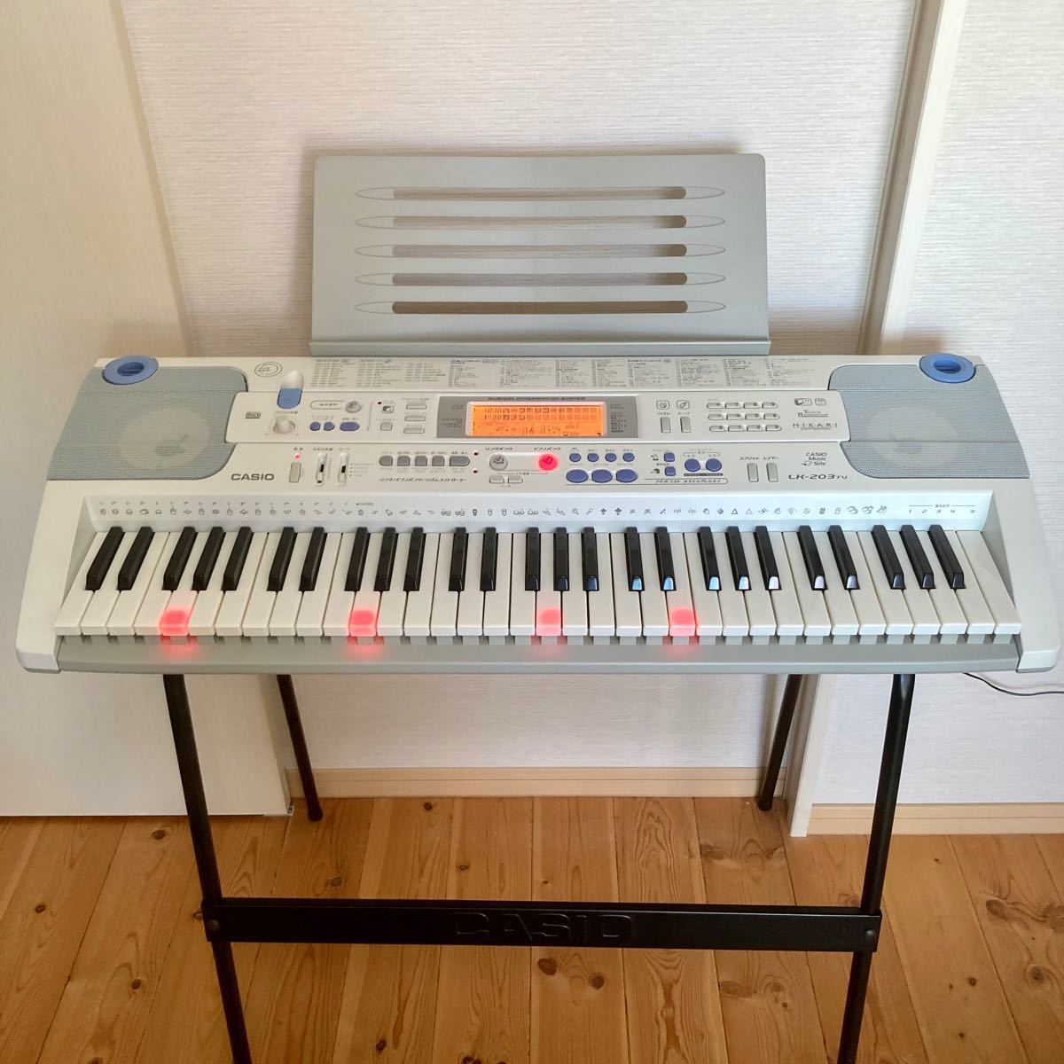 カシオ CASIO LK-203TV 電子キーボード 電子ピアノ シンセサイザー 光