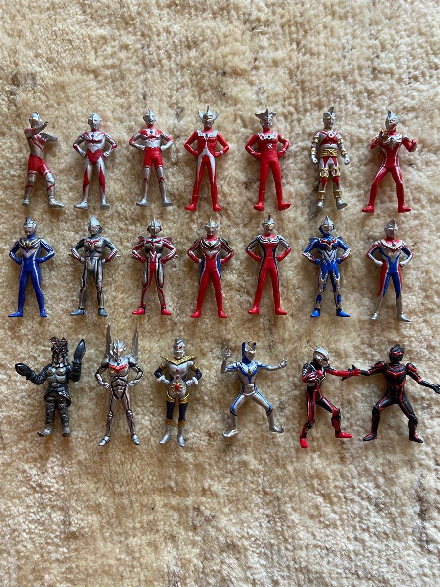 ウルトラマン ミニフィギュア 20体セット｜Yahoo!フリマ（旧PayPayフリマ）