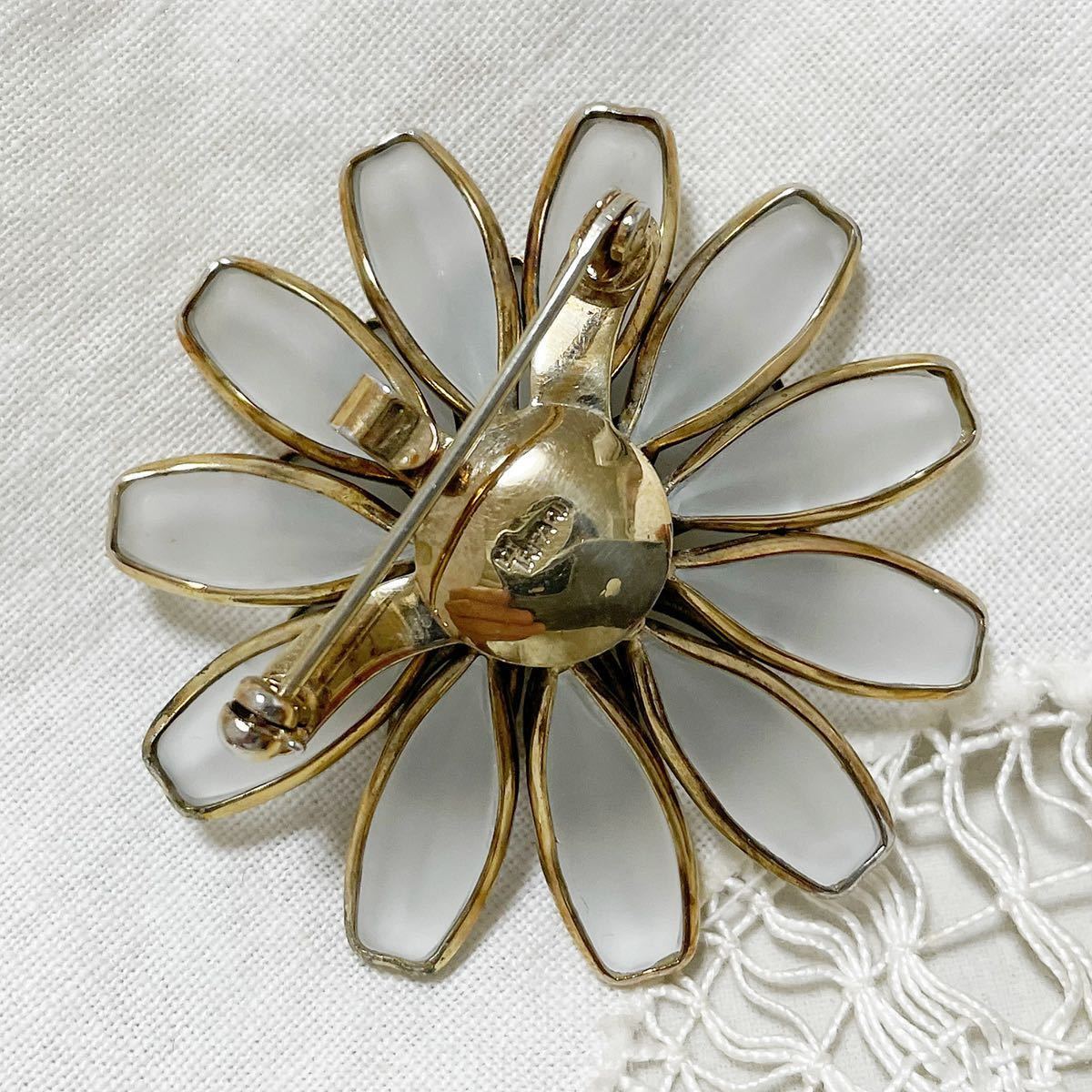 レア ヴィンテージ【クラウンTRIFARI】フロストガラスのフラワー