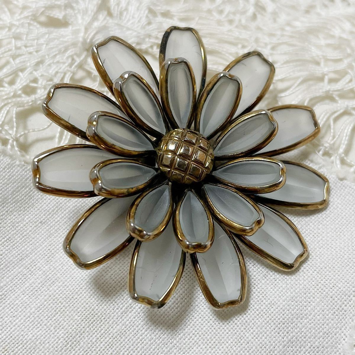 レア ヴィンテージ【クラウンTRIFARI】フロストガラスのフラワー