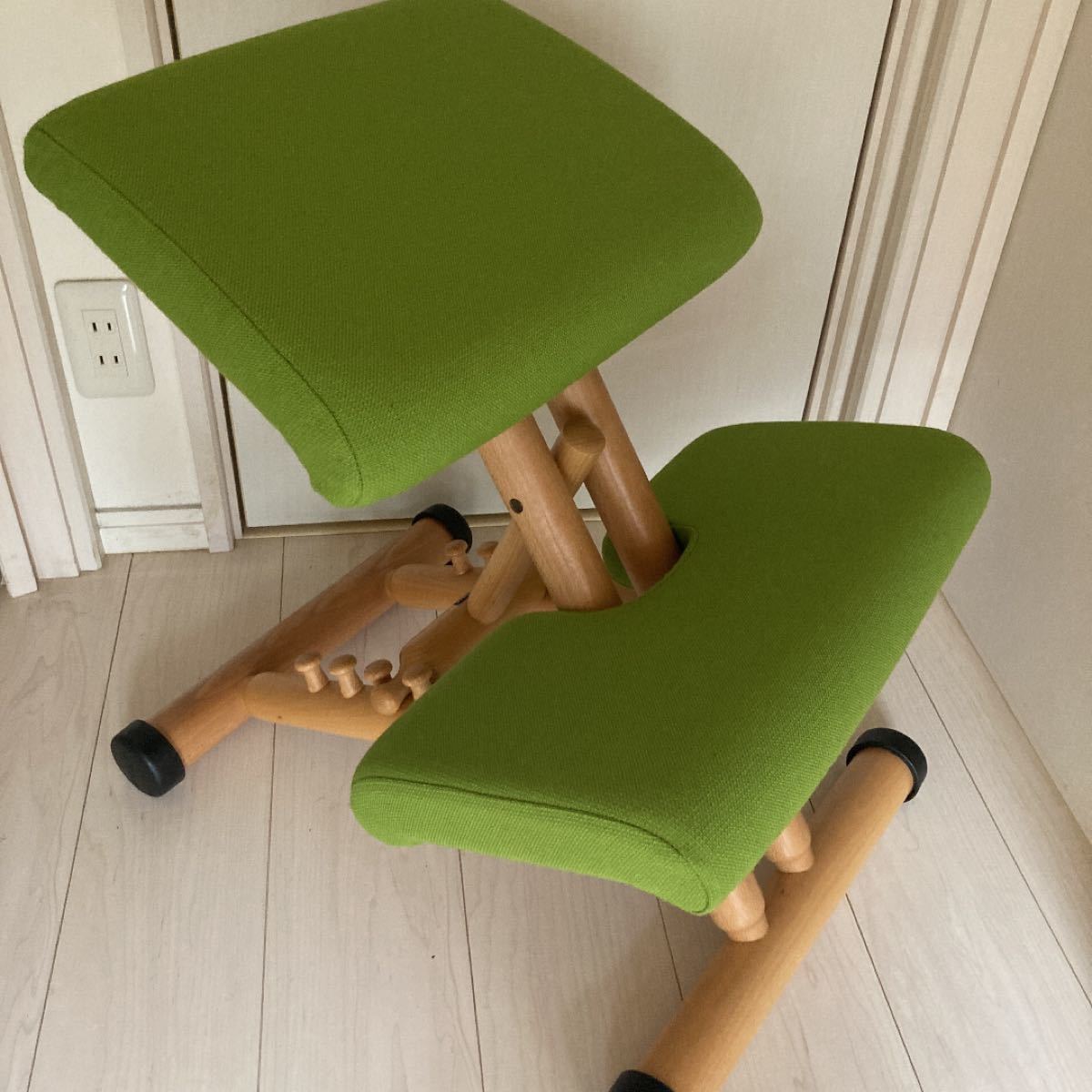ハンドメイドカバー付き ヴァリエール バランスチェア マルチ 姿勢矯正