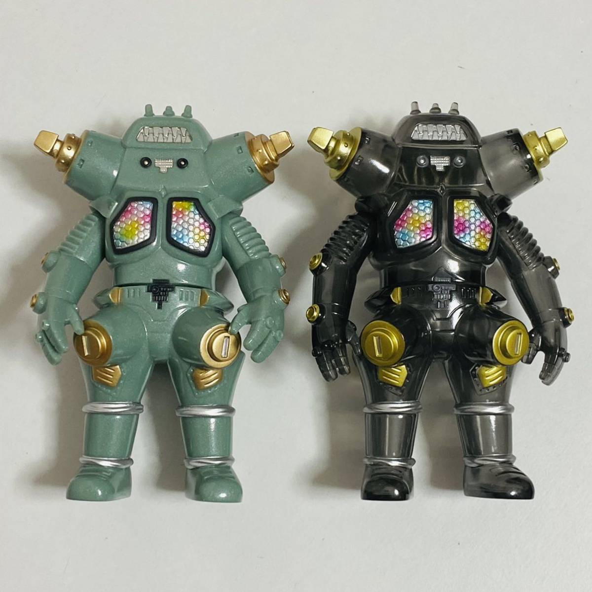 Yahoo!オークション - 【極美品】One up. ウルトラ怪獣 × KAIJIN キン
