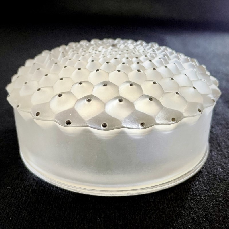 ルネ・ラリック R LALIQUE 蓋物 小物入れ パウダーボックス 未使用