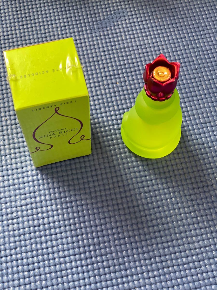 ニナリッチ レベル ドゥリッチ2 香水 オードトワレ セット 廃盤 黄緑