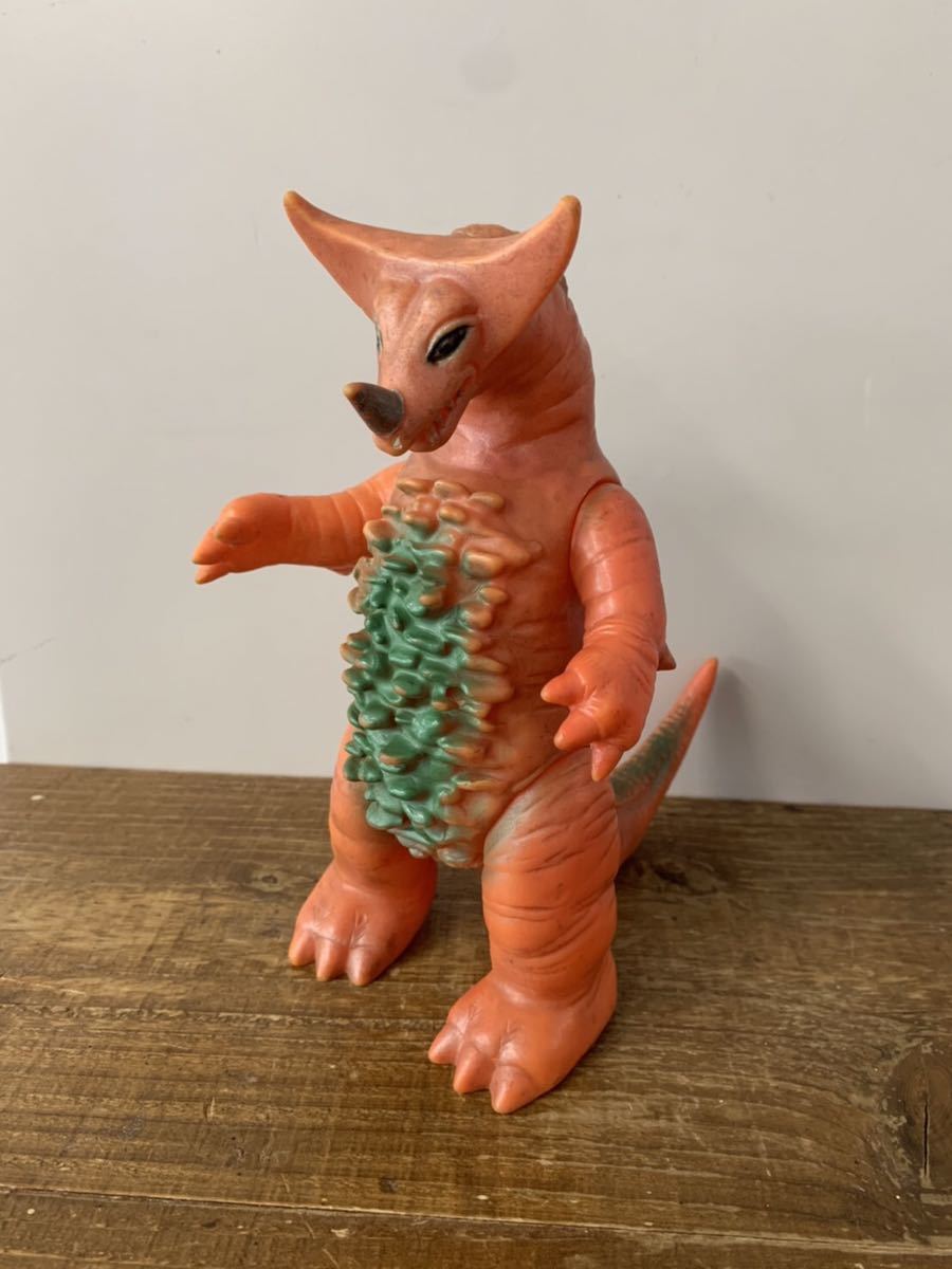 Yahoo!オークション - 1960年代 当時物 マルサン1期 ゴモラ 貴重なオレ