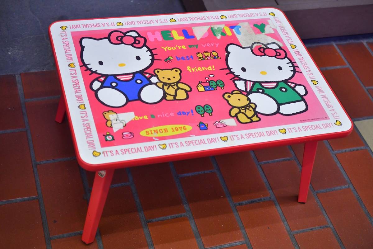 Yahoo!オークション - 昭和 レトロ 当時物 テーブル 机 ハローキティ