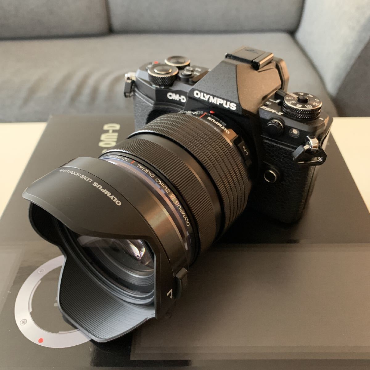 OLYMPUS OM−D E−M5 Mark 2 ズームレンズキット 【公式通販】