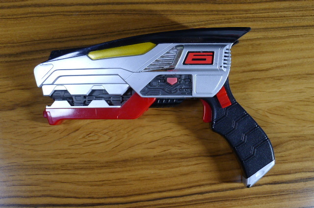 Yahoo!オークション - 未来戦隊タイムレンジャー DVディフェンダー 中