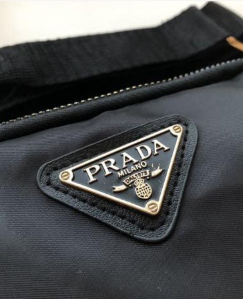 PRADA プラダ ポーチ ショルダーバッグ ノベルティ｜Yahoo!フリマ（旧