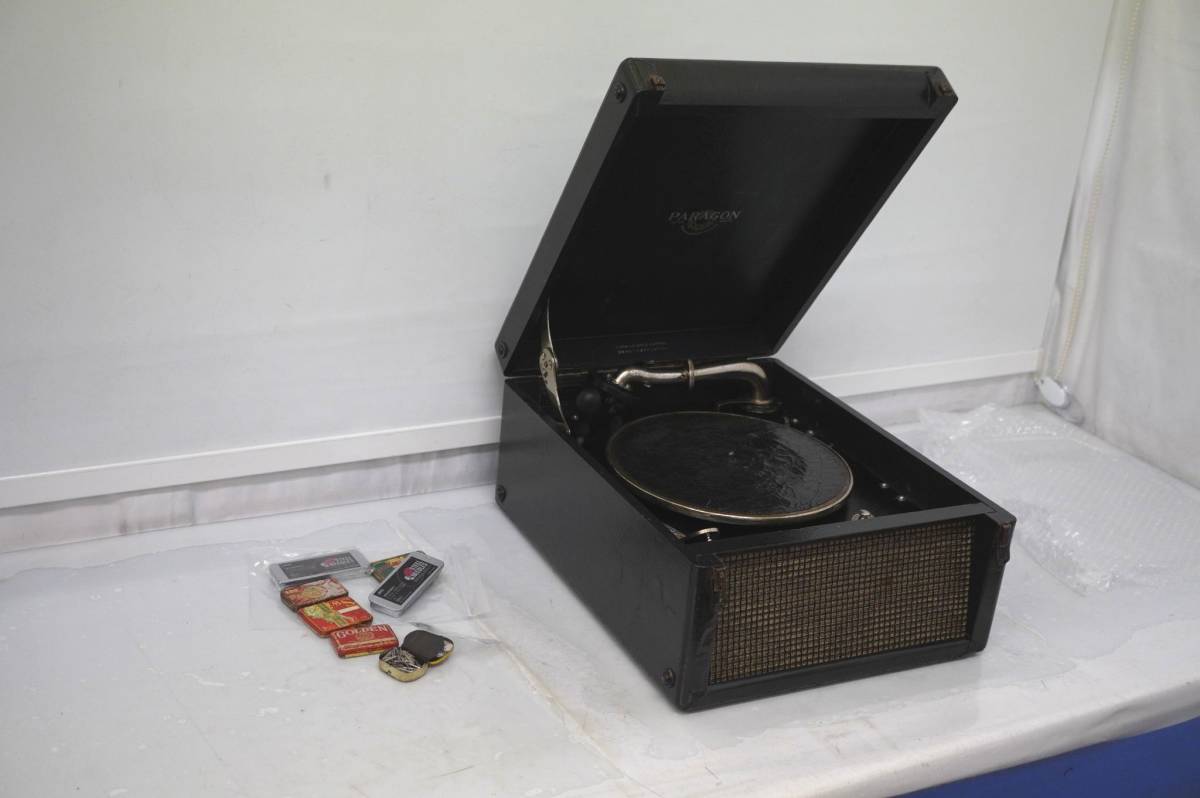 PARAGON 【昭和レトロ】ポータブル蓄音機 PARAGONパラゴンNO，35（118