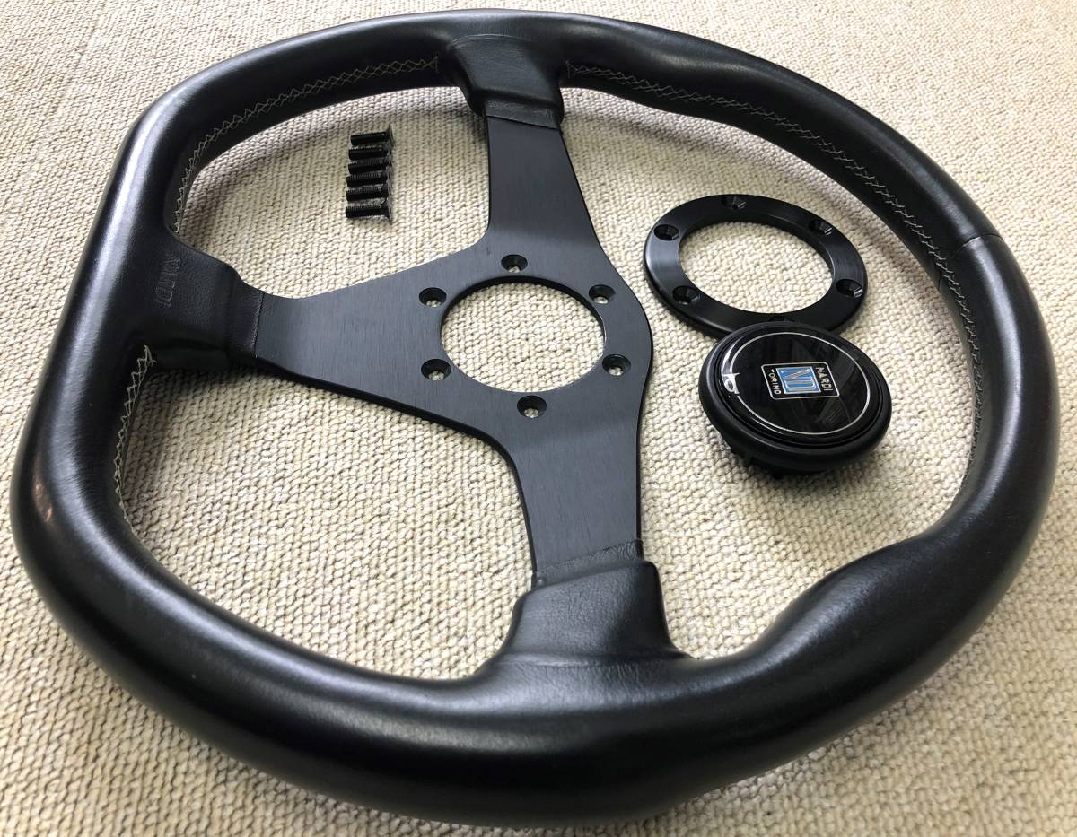 美品】ナルディ スポーツ NARDI SPORTS Dシェイプ ステアリング 350mm
