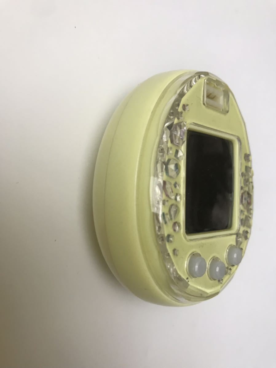 たまごっちピース イエロー レア tamagotchi p's バンダイ たまごっち