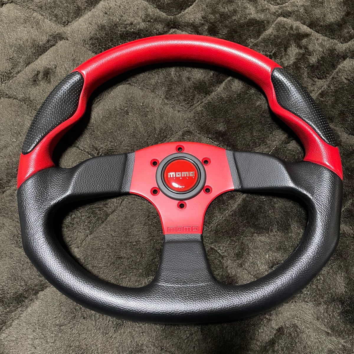 MOMOステアリング コマンド2 レッド COMMANDO2｜Yahoo!フリマ（旧