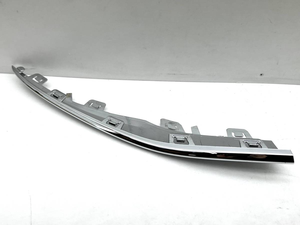 即決 Cクラス W205 / AMG ベンツ 純正 左右 フロント バンパーモール