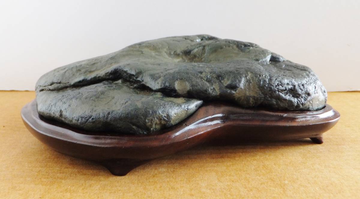 大型 神居古潭石 うぶ石 溜まり有り 重さ約16kg 大型 神居古潭石