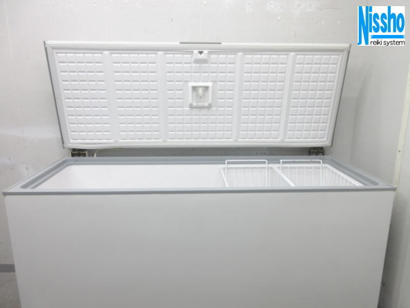 Yahoo!オークション - サンヨー冷凍ストッカー・SCR-R651N・100V・671