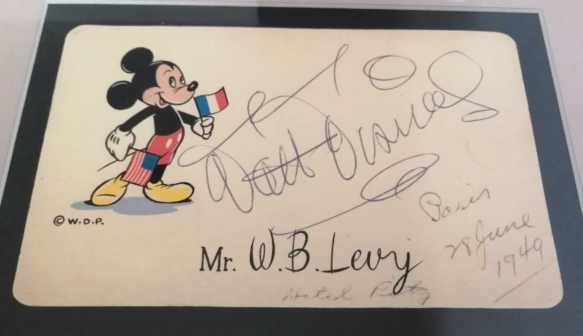 Yahoo!オークション - 1949年 Walt Disney 直筆 サイン入 Paris ミッキ