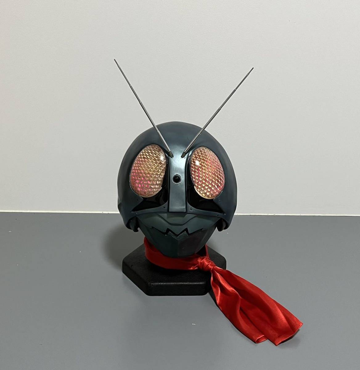 Yahoo!オークション - 仮面ライダー旧1号 1/1サイズ レプリカマスク