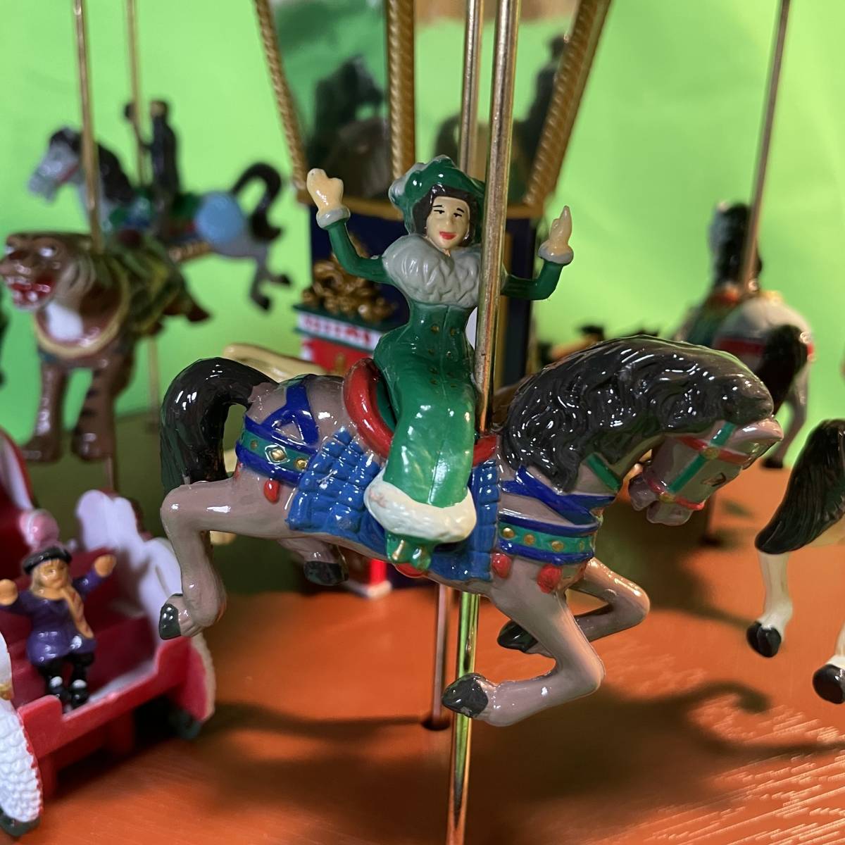 希少 ミスタークリスマス メリーゴーランド ゴールドレーベル