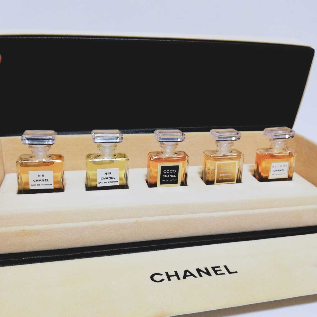送料無料 CHANEL ミニ香水セット シャネル フレグランス ワードローブ