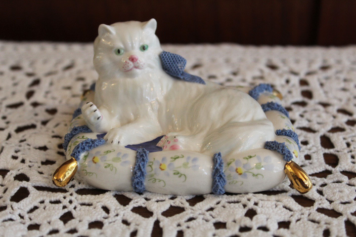 希少 美品 アイリッシュドレスデン 猫 フィギュリン アンティーク