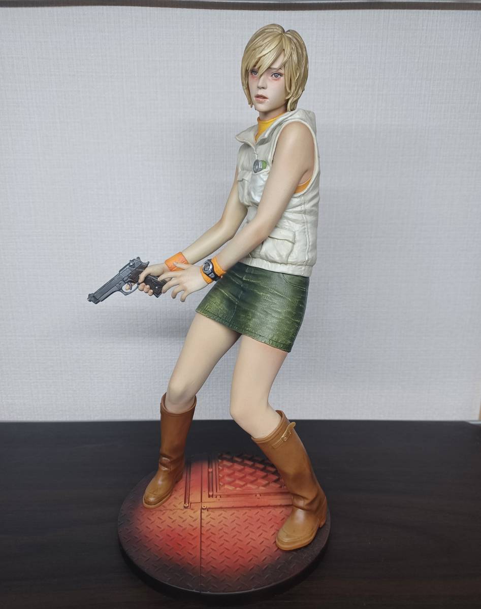 Yahoo!オークション - サイレントヒル3 ヘザー 1/6 スタチュー フィギ