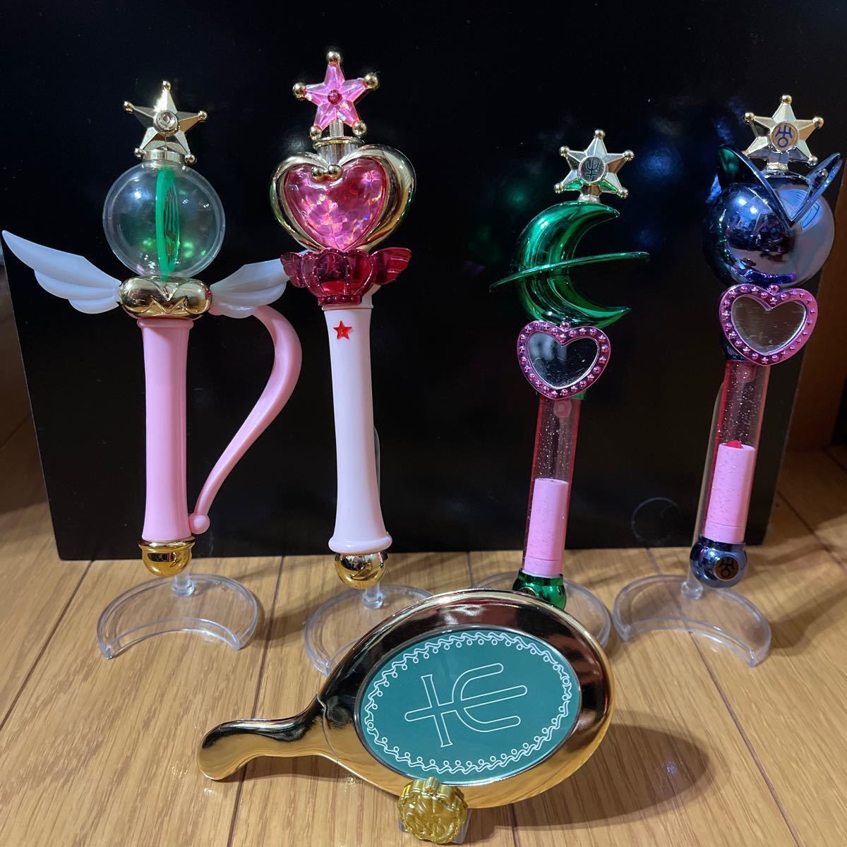 みやび同梱歓迎様専用 セーラームーン 変身リップロッド ミラー｜Yahoo
