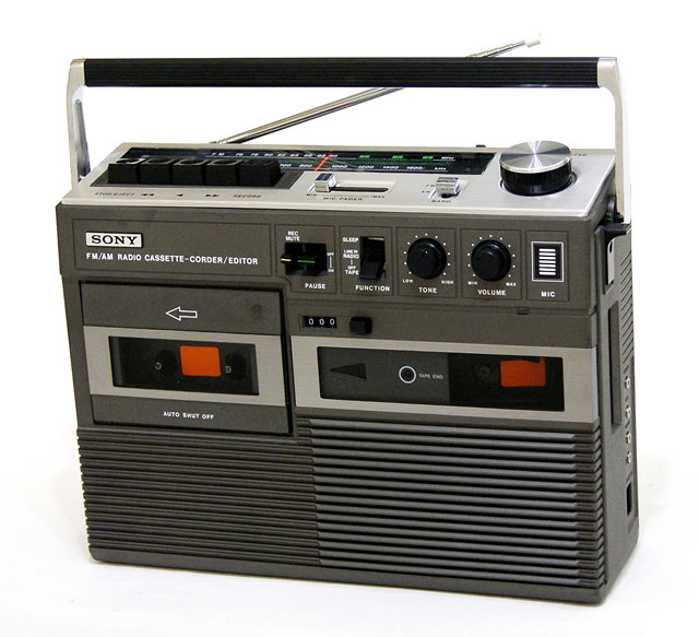 Yahoo!オークション - 迅速発送+送料無料＋動作保証 CF-1750 SONY ソニ