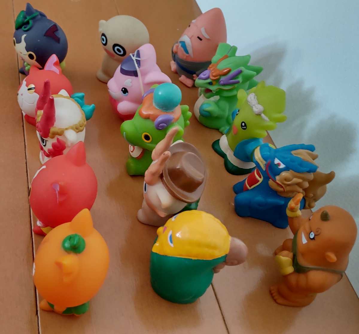 ともだち妖怪大集合15個セット妖怪ウォッチ指人形ソフビ/ジバニャン