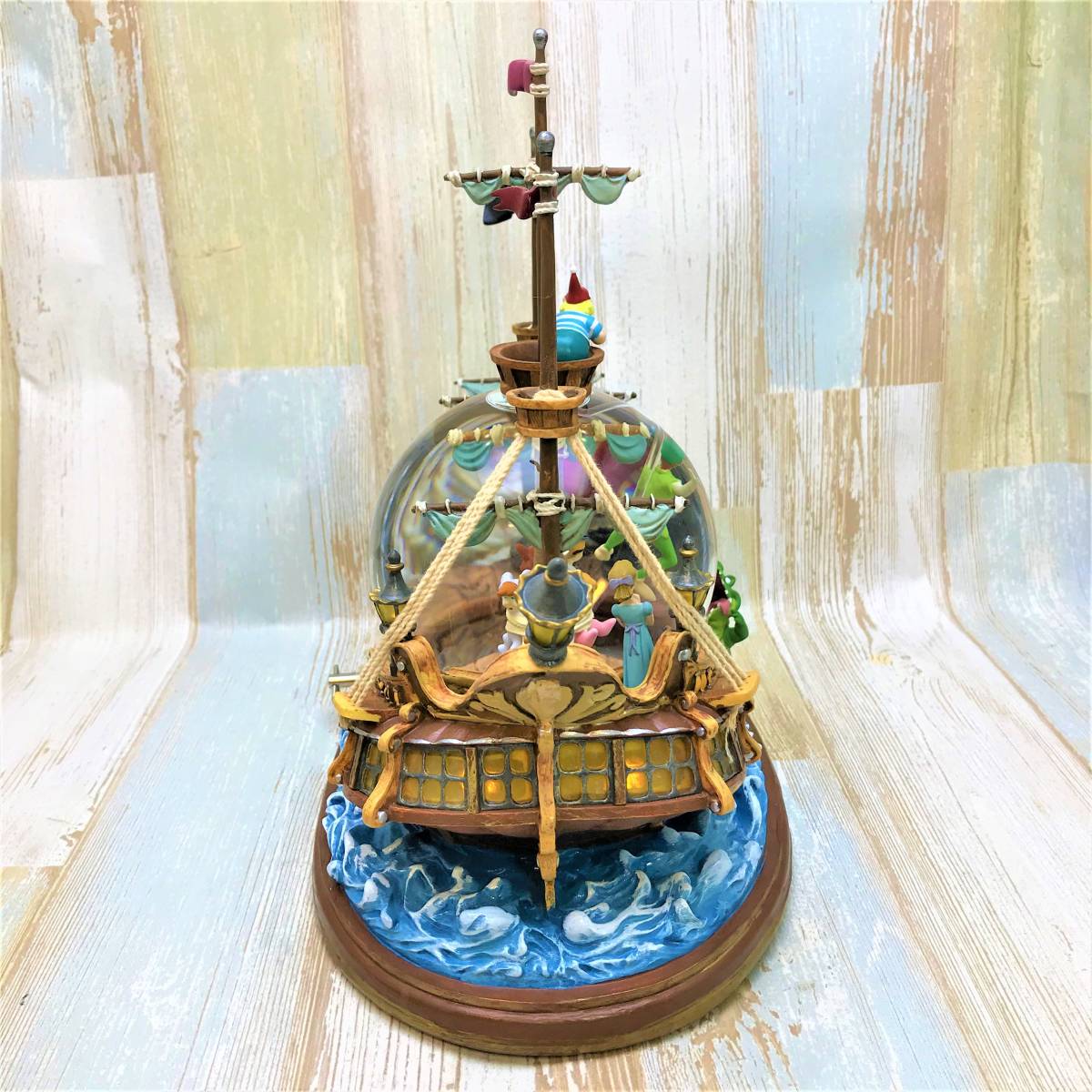 ディズニー ピーターパン スノードーム付き船 ディズニー ピーターパン