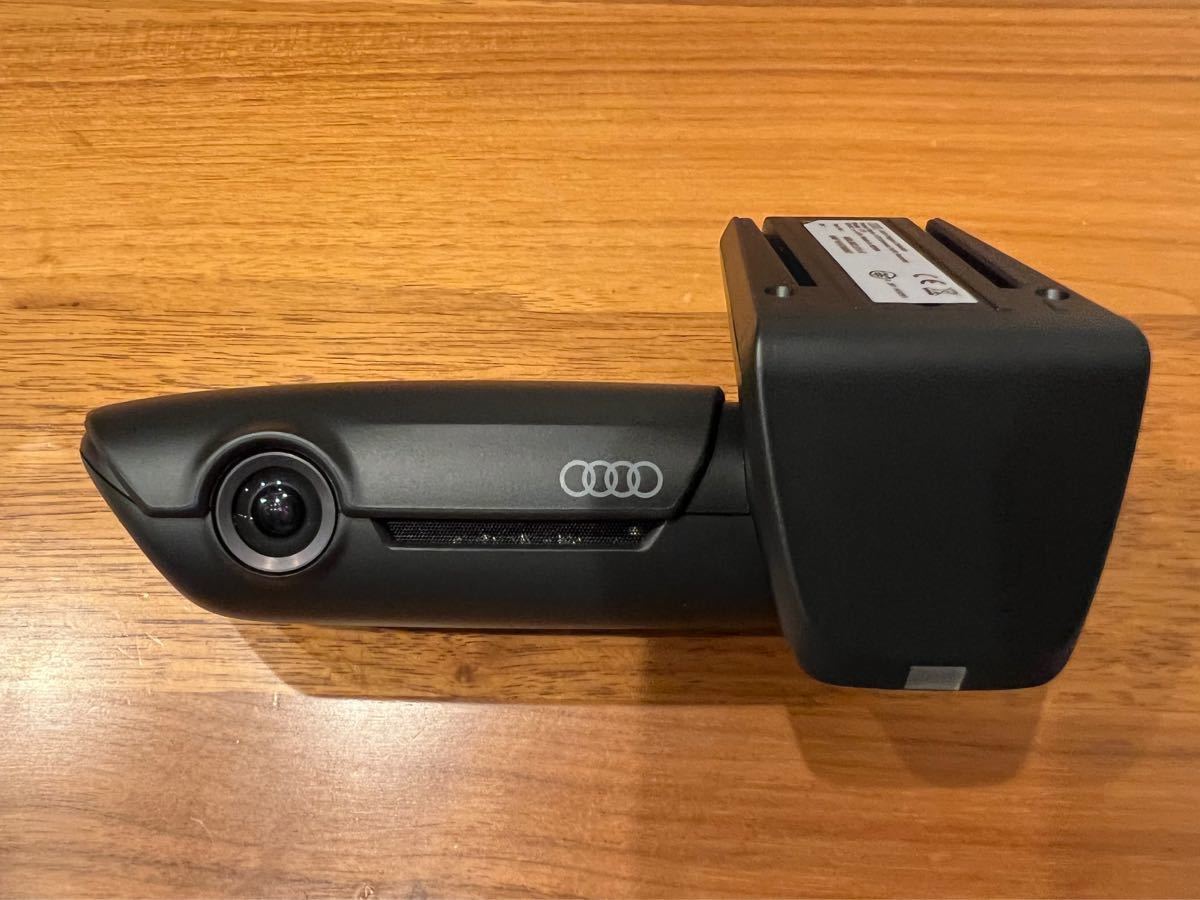 アウディ純正ドライブレコーダー ユニバーサルトラフィックレコーダー