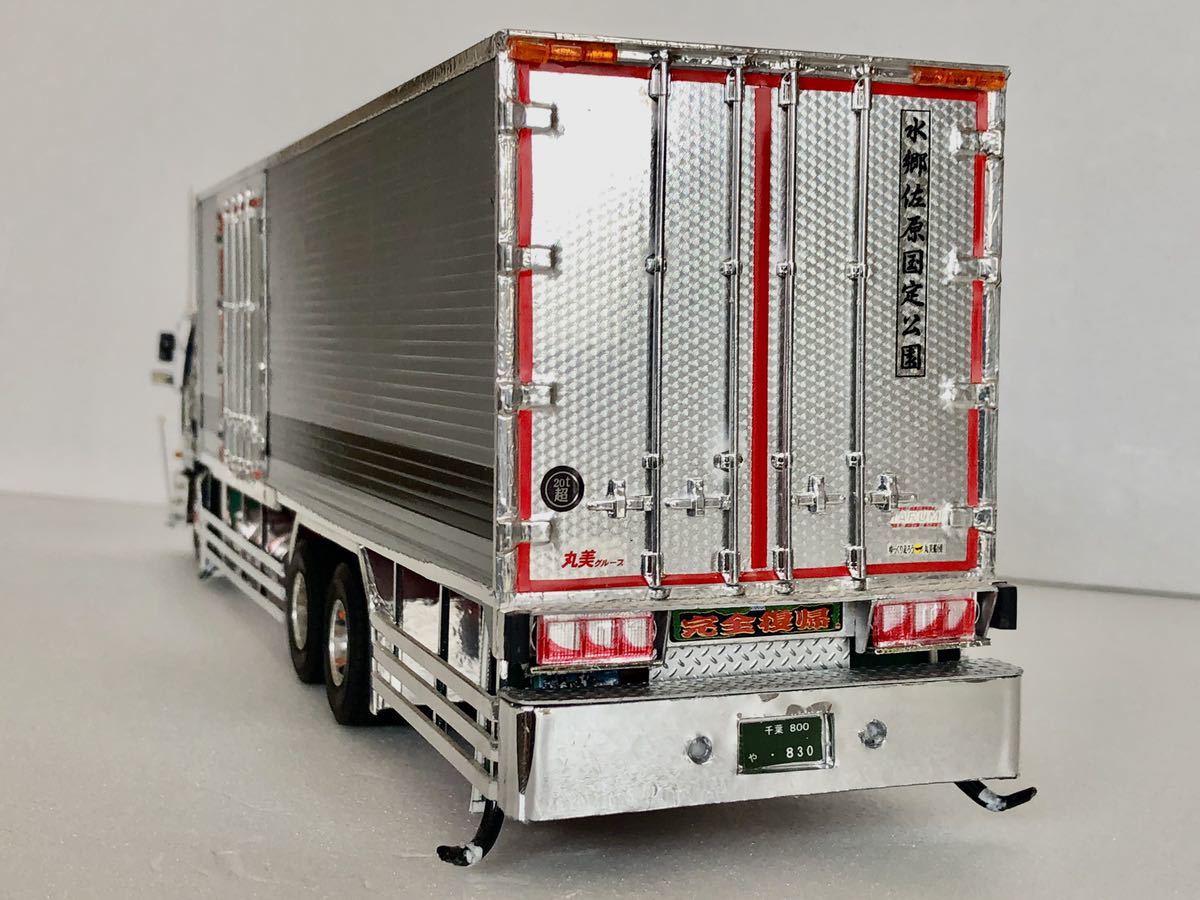 Yahoo!オークション - 1/32 いすゞ ギガ 冷凍車 大型デコトラ完成品 え