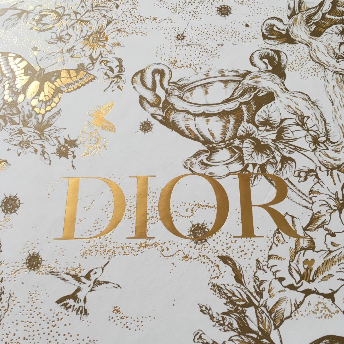 Dior クリスマス限定 ギフトBOX 箱｜Yahoo!フリマ（旧PayPayフリマ）