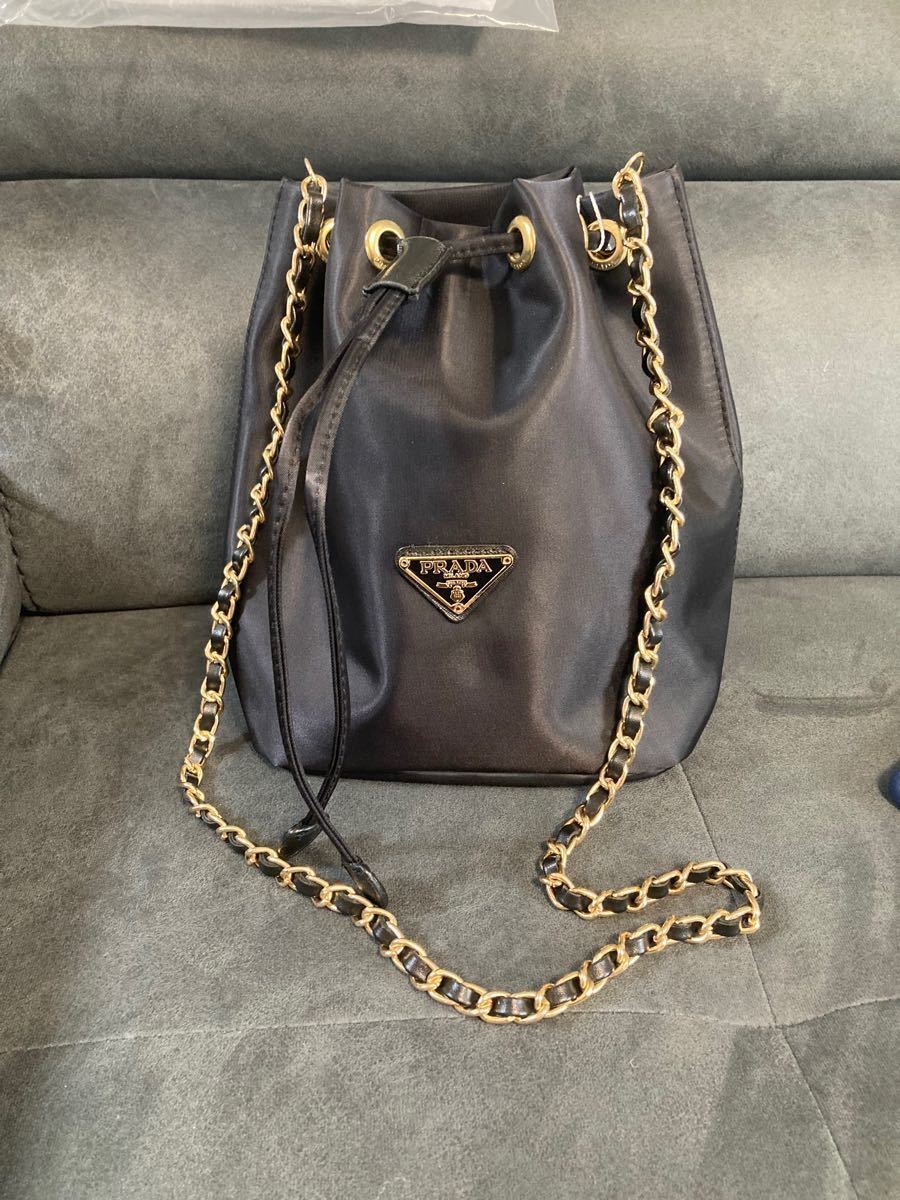 プラダ ノベルティ ポーチ 巾着 ショルダーバック｜Yahoo!フリマ（旧