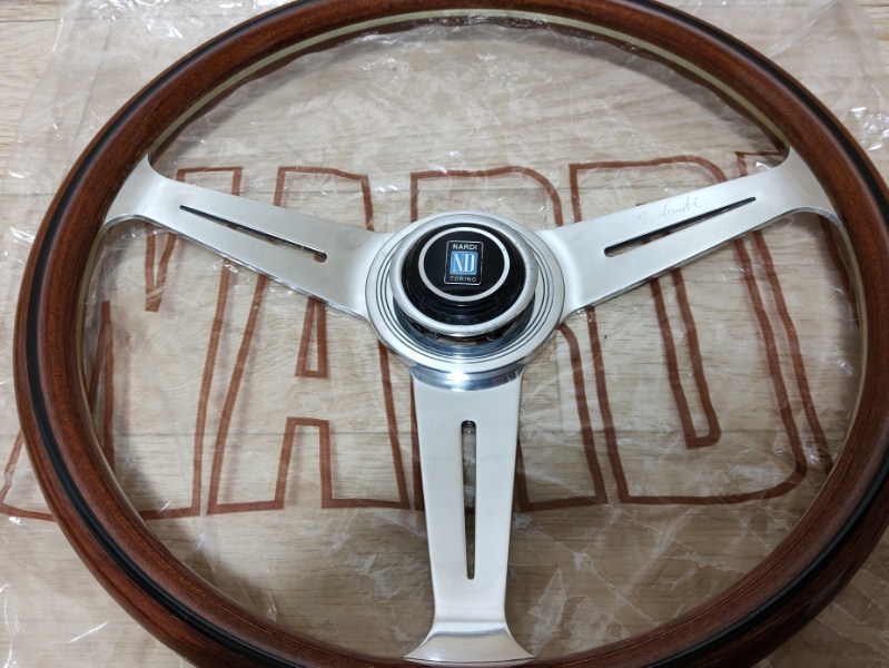 新品 ナルディ NARDI クラシック 36φ ウッドステアリング 旧車 当時物