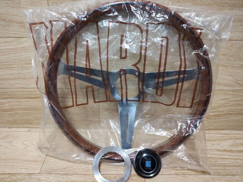 新品 ナルディ NARDI クラシック 36φ ウッドステアリング 旧車 当時物