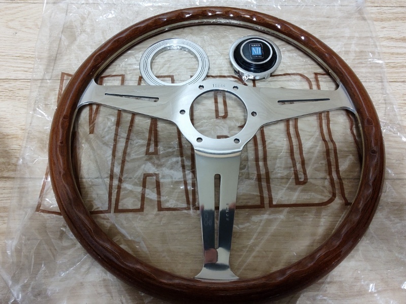 新品 ナルディ NARDI クラシック 36φ ウッドステアリング 旧車 当時物