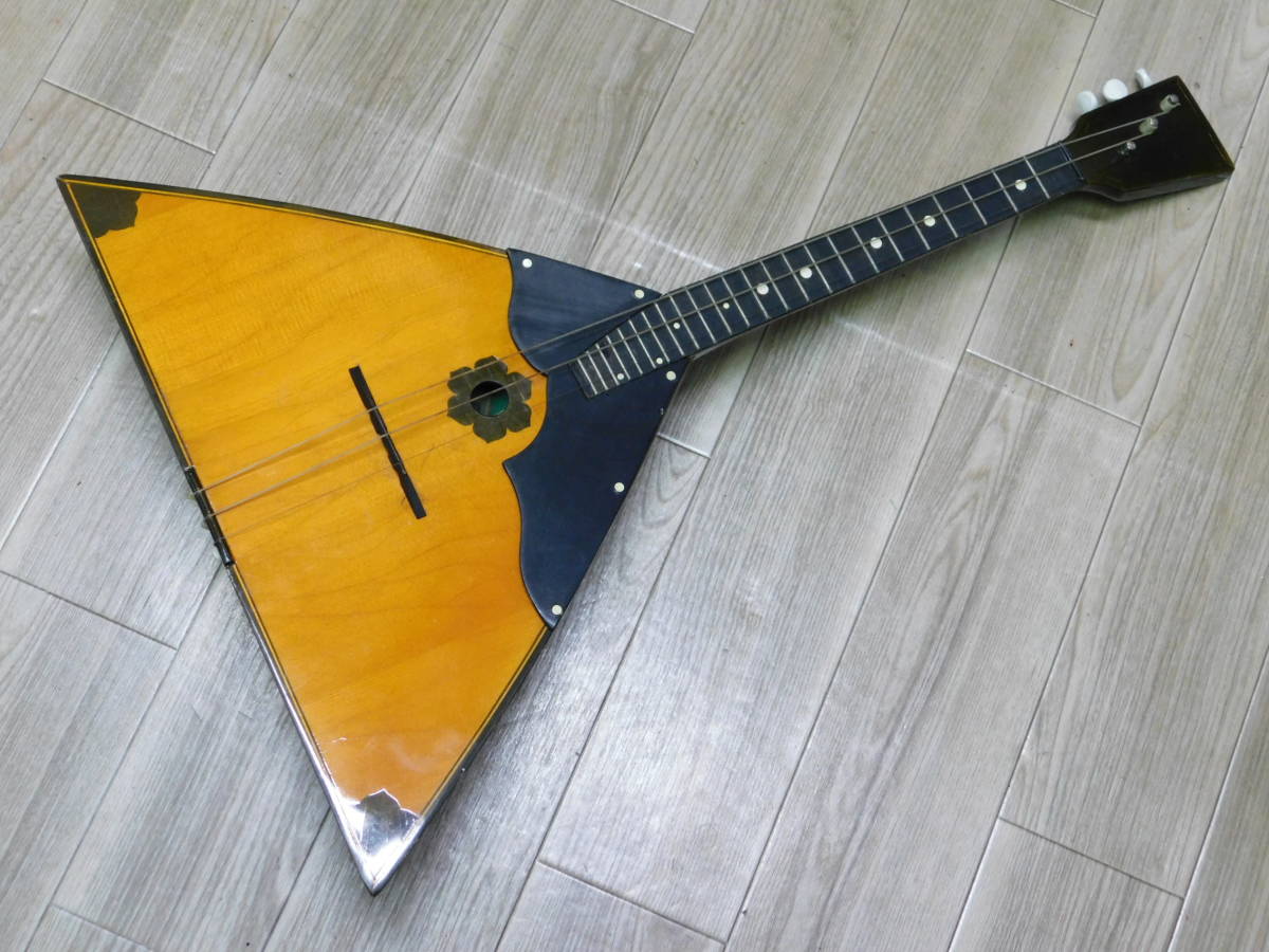 Yahoo!オークション - ロシア民族楽器 バラライカ 3弦楽器 ラベルあり