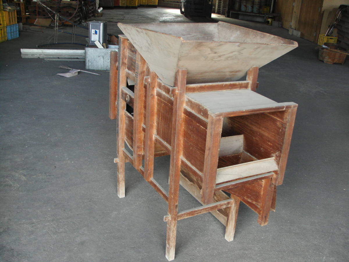 Yahoo!オークション - 【昭和・レトロ】古い農機具 唐箕 とうみ（木製