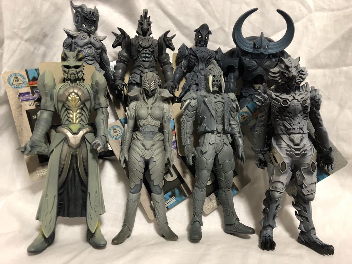 Yahoo!オークション - オルフェノク ソフビ 怪人シリーズ タグ付き 8種