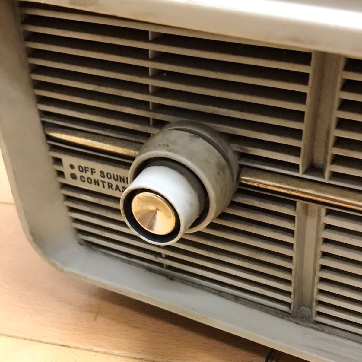 Yahoo!オークション - 昭和レトロ 東芝 TOSHIBA 真空管テレビ 14EA-S