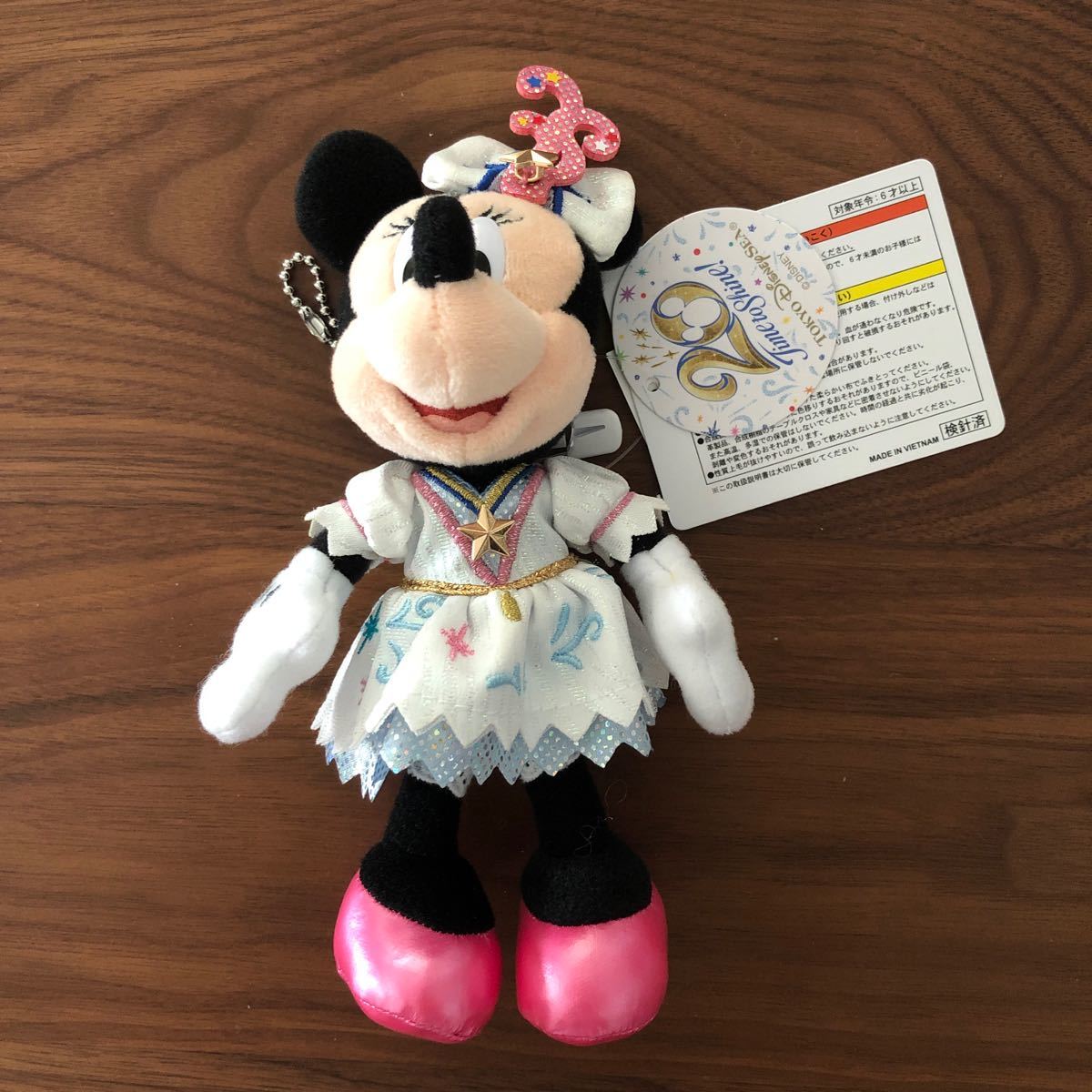 ディズニーシー 20周年 ぬいぐるみバッジ ミニー ミニーマウス 東京