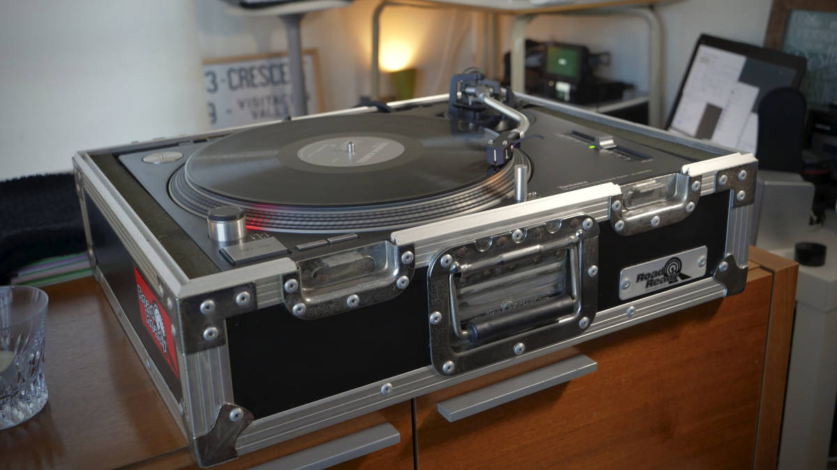 Yahoo!オークション - Road Ready社 ターンテーブル用 ハードケース テ