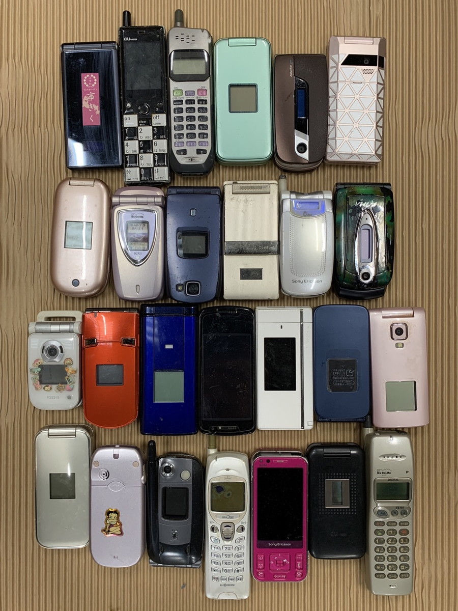 Yahoo!オークション - 【2-114】大量 まとめ 26個 ガラケー 携帯電話 a