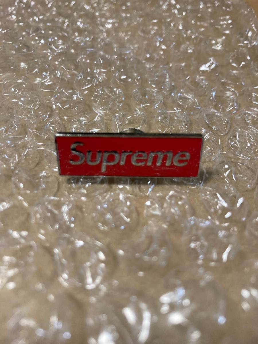 入手困難・激レア Supreme Box Logo Pin ピンバッジ シュプリーム